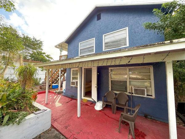 920 Selkirk St, West Palm Beach, FL 33405