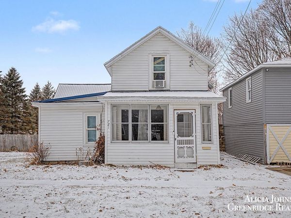 721 S Pearl Street, Belding, MI 48809