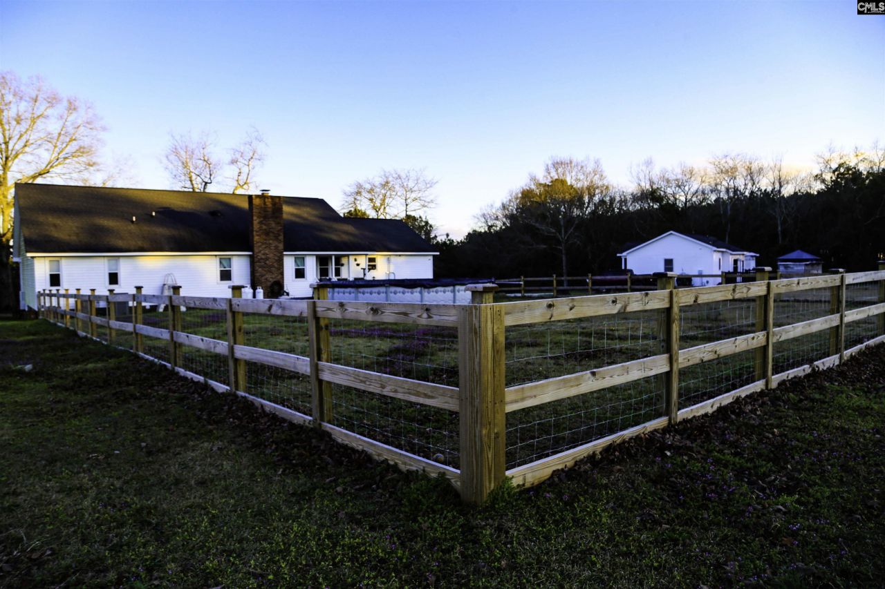 611 Longtown Road  Photo 24