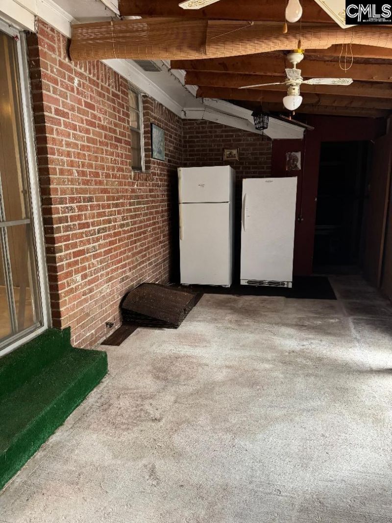 900 Cindy Dr Drive  Photo 7