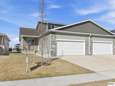 3575 Little Bluestem Road, Fremont, NE 68025