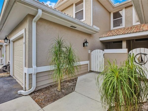 386 Emerald Bay CIR, Unit G-4, NAPLES, FL 34110