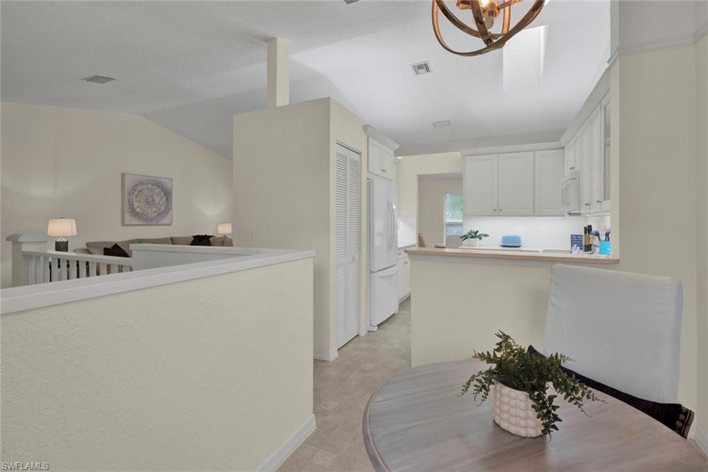 386 Emerald Bay Cir, Unit G-4, Naples, FL 34110 Photo