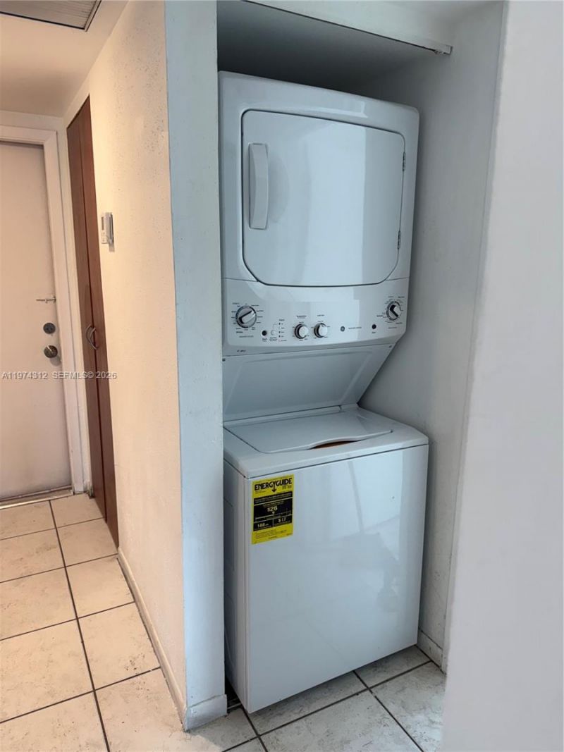 20825 NE 8th Ct , Unit 203-19, Miami, FL 33179 Photo