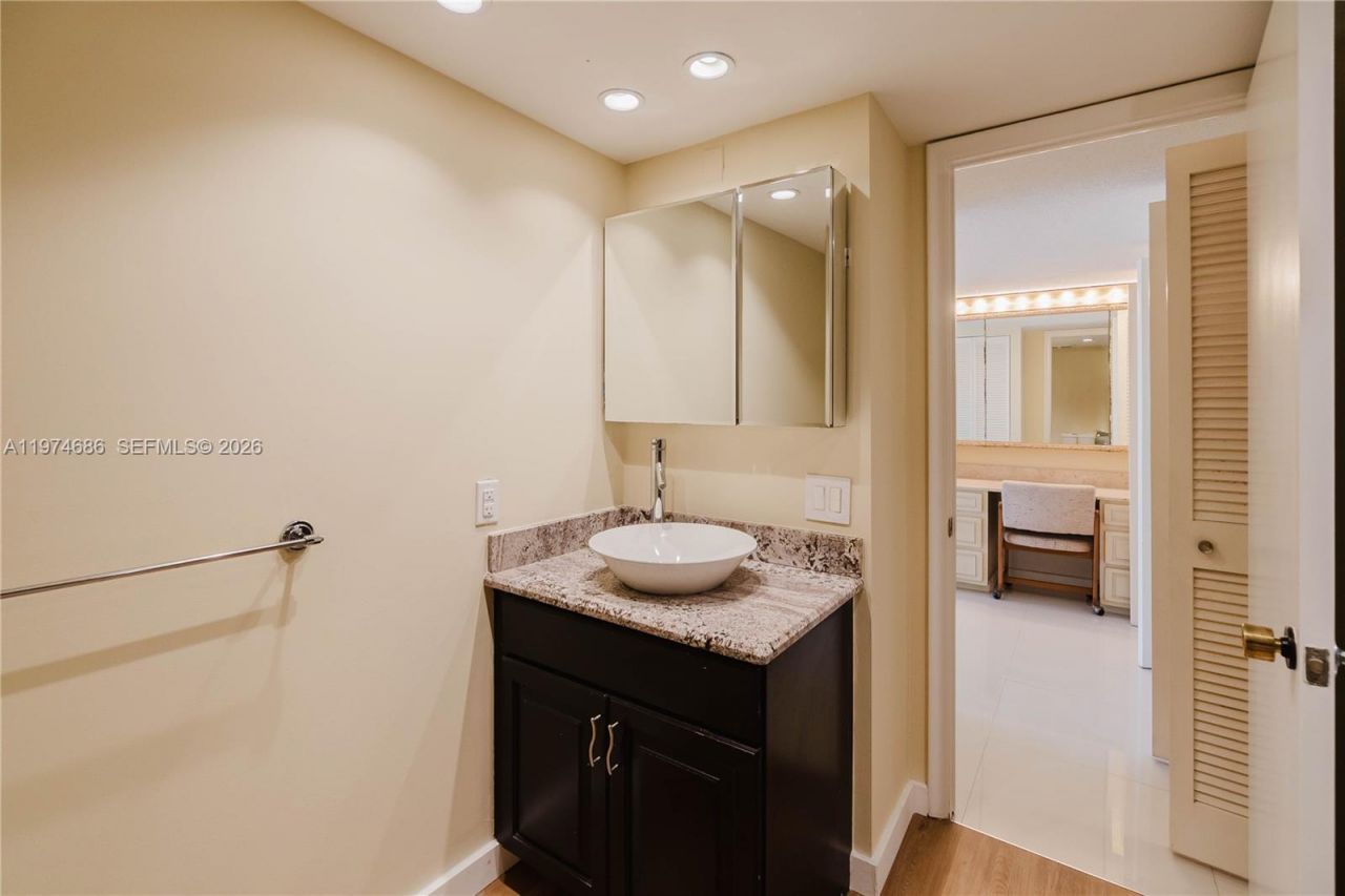 11 Island Ave , Unit 1410, Miami Beach, FL 33139 Photo