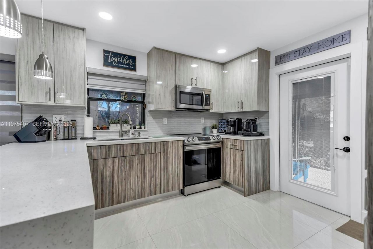 12736 SW 68th Lane, Miami, FL 33183 Photo