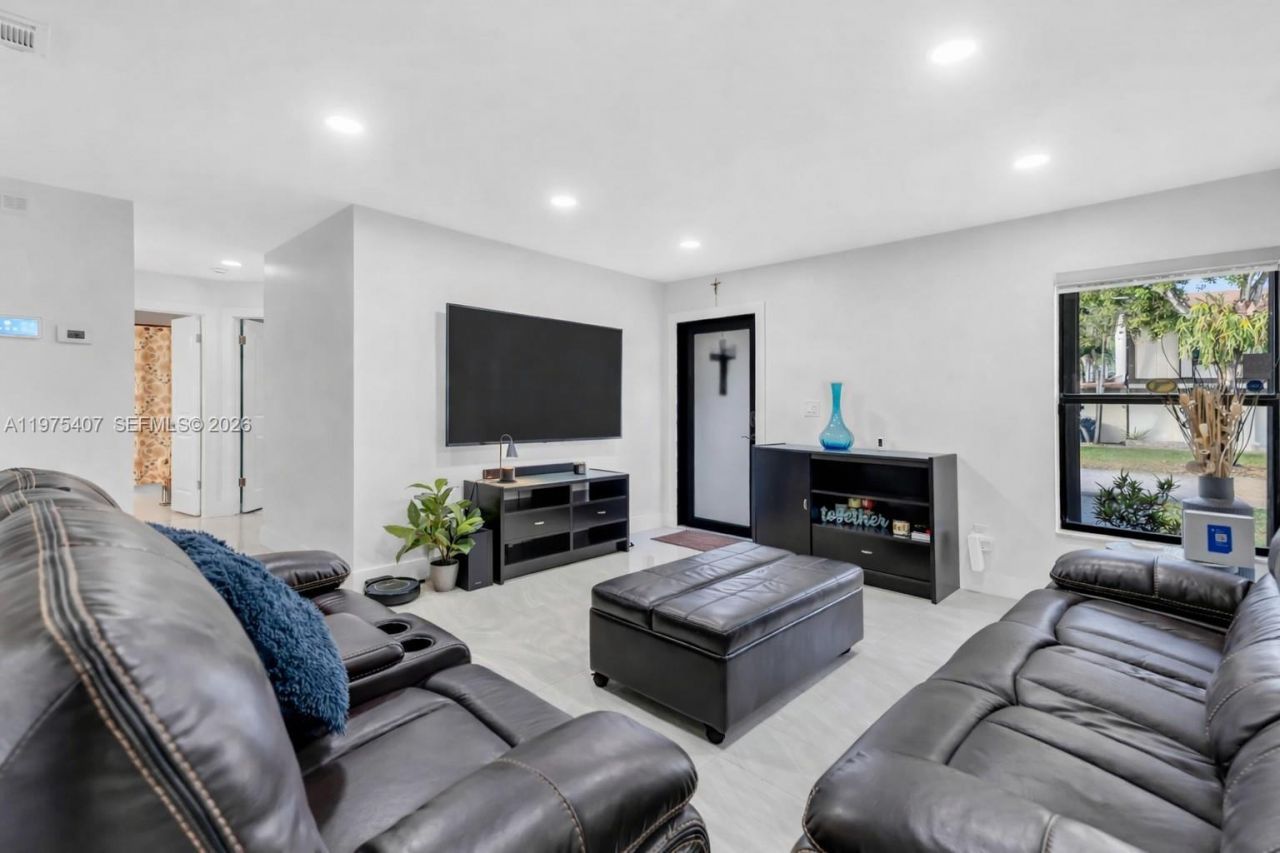 12736 SW 68th Lane, Miami, FL 33183 Photo