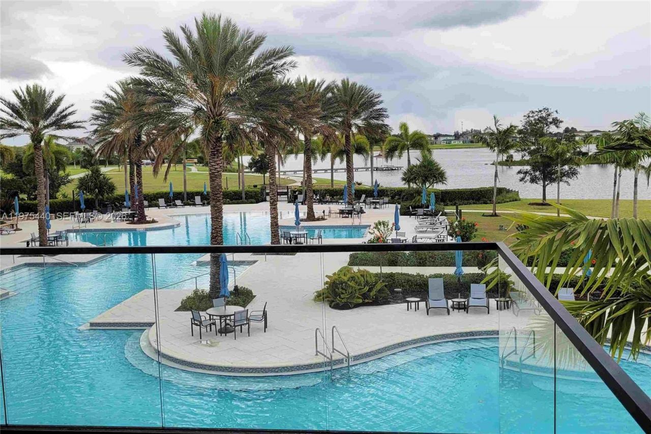 1200 Sterling Pine Place , Loxahatchee, FL 33470 Photo