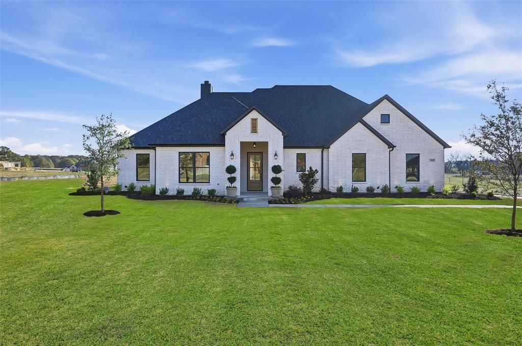 2008 Forest Bridge Drive, Azle, TX 76020 Main Photo