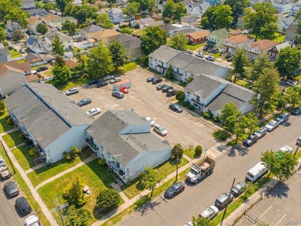 15 Davidson Court, Staten Island, NY 10303