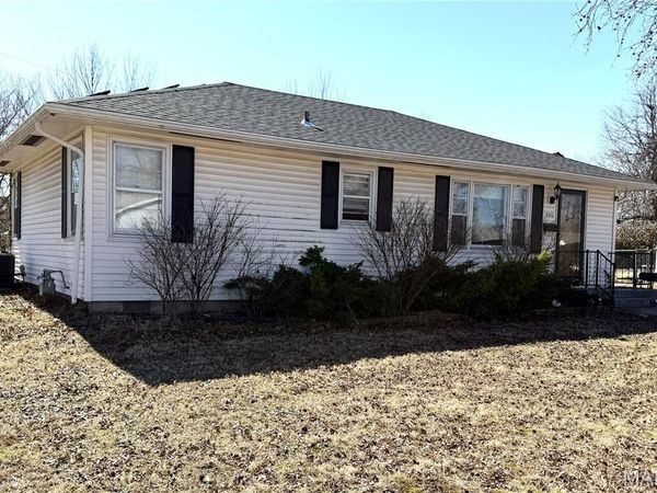 940 Hazel Place , Mexico, MO 65265