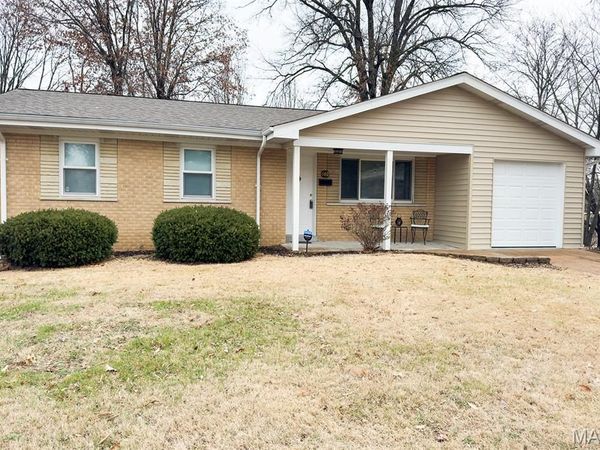 660 Herbst Drive , Florissant, MO 63031