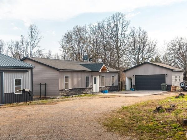 1608 Hwy 64 , Tunas, MO 65764