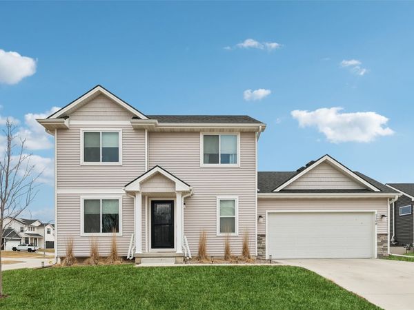 2508 SE Integra Avenue, West Des Moines, IA 50265