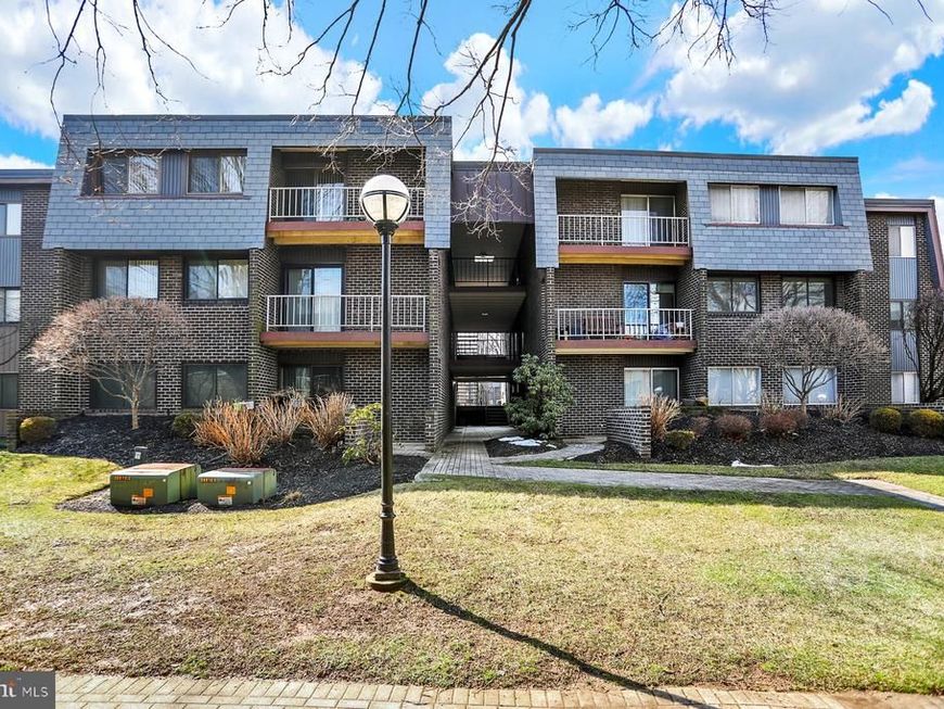 3200 Old Post Drive, Unit UNIT-11, Baltimore, MD 21208 Main Photo