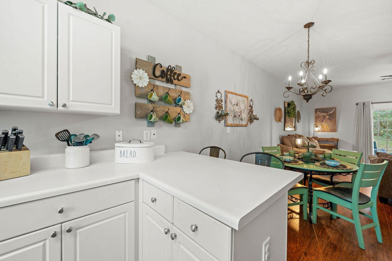 4579 Great Oak Drive Photo 13