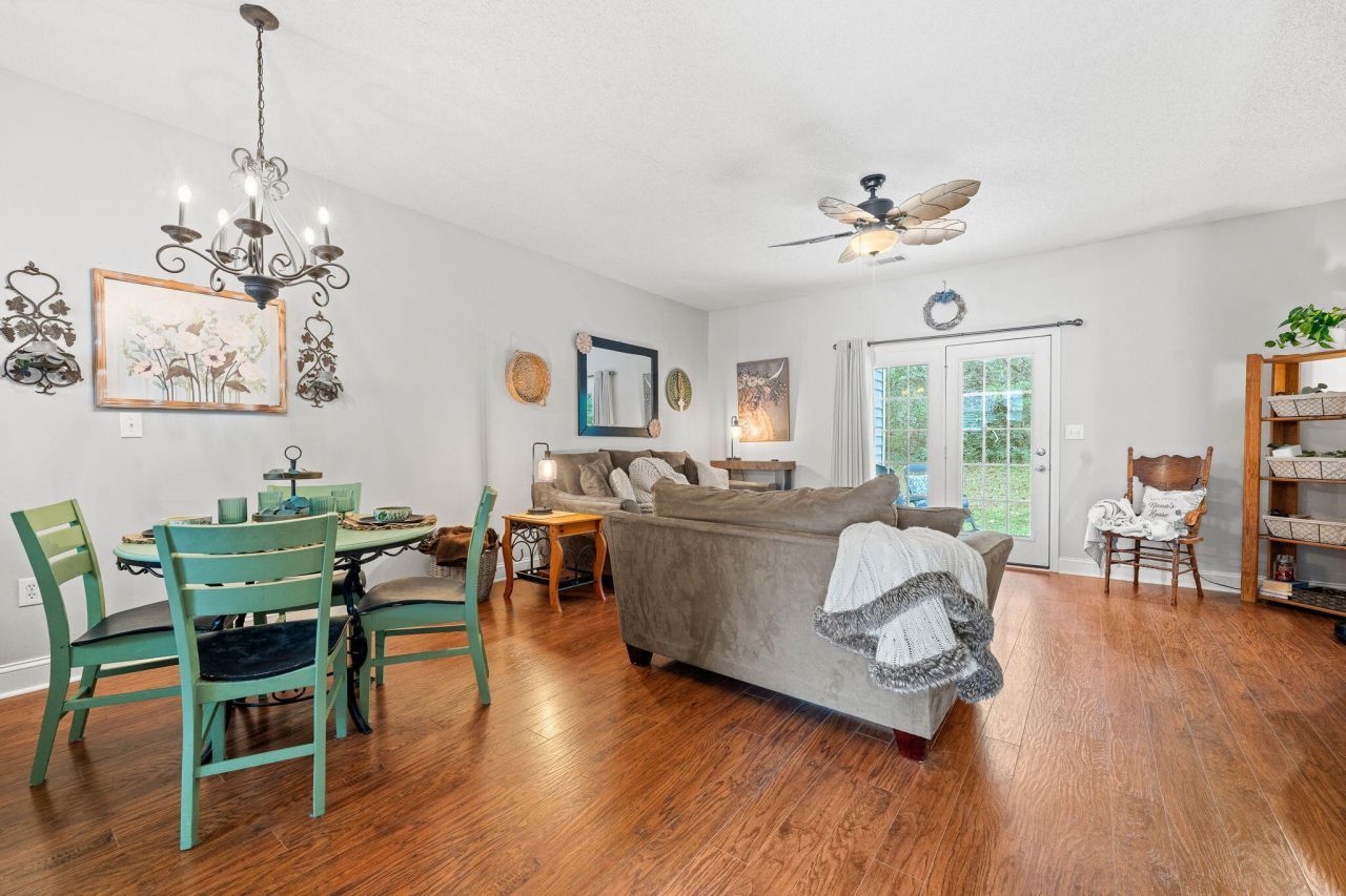 4579 Great Oak Drive Photo 14