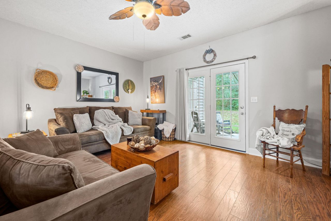 4579 Great Oak Drive Photo 15