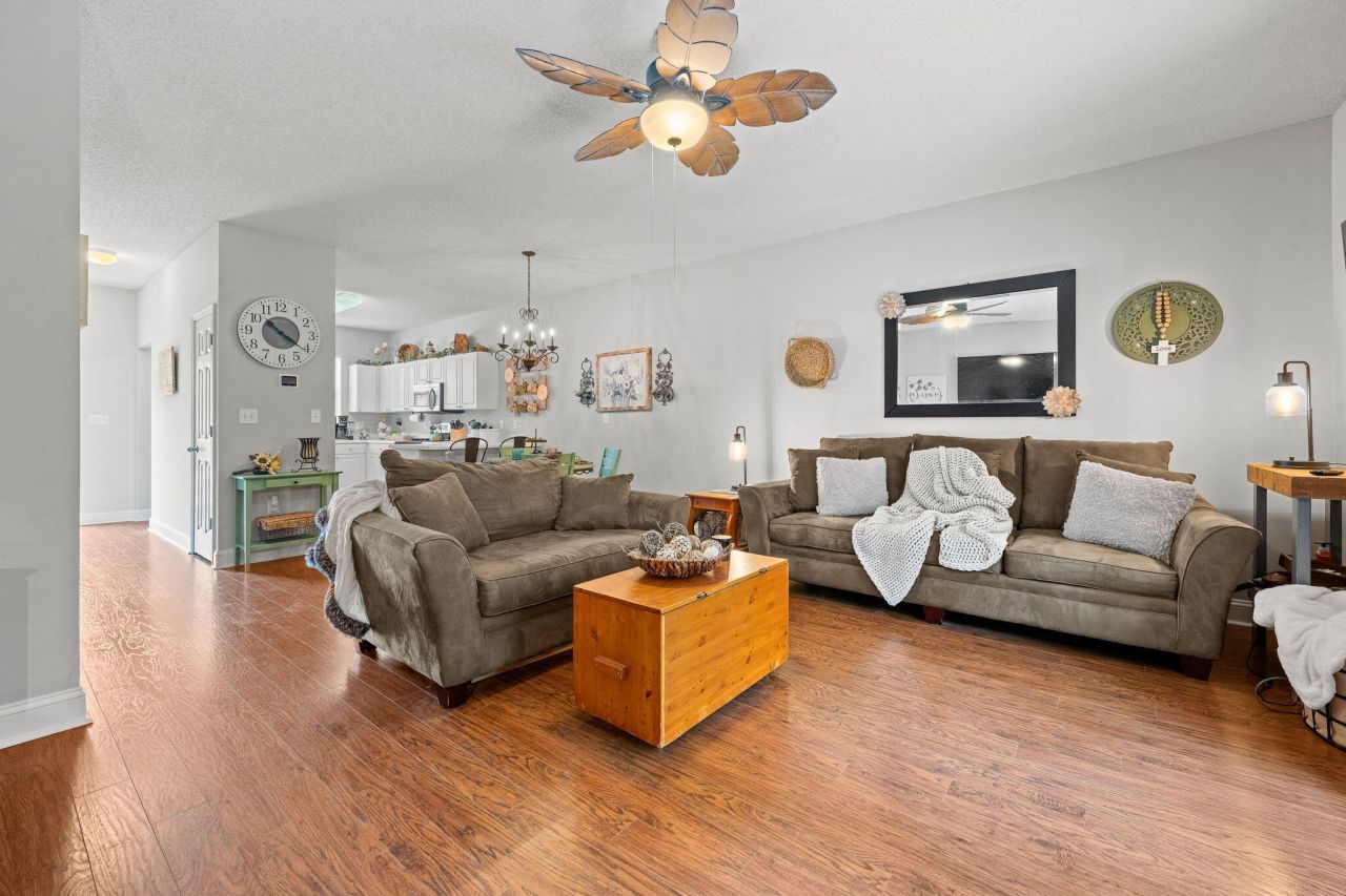 4579 Great Oak Drive Photo 16