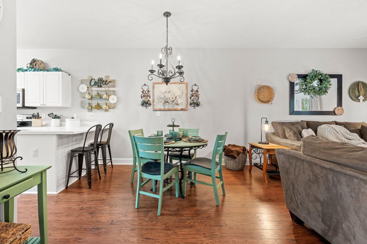 4579 Great Oak Drive Photo 17