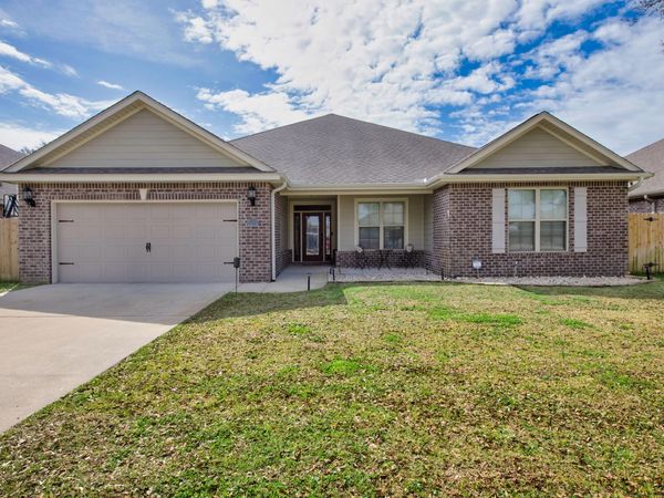 2394 Ellison Way, Fort Walton Beach, FL 32547