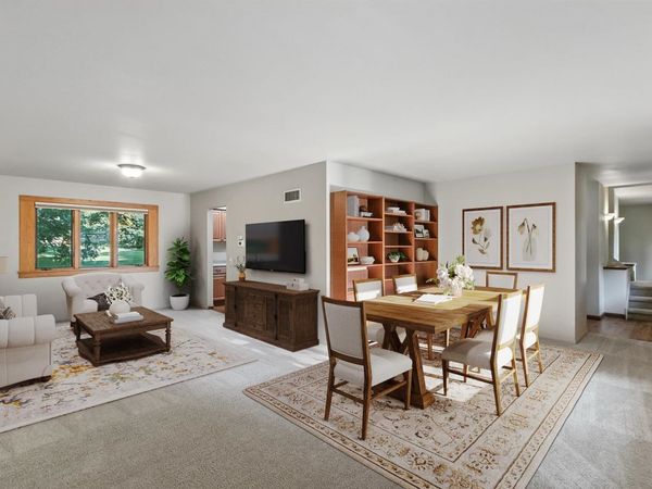 571 S Hillcrest Drive, Verona, WI 53593