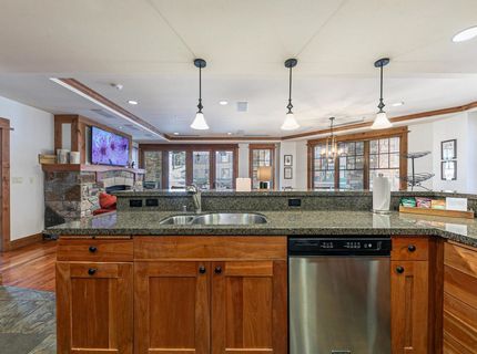 8001 Northstar Drive, Truckee, CA 96161 Photo