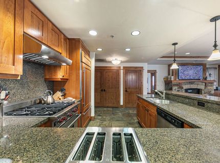 8001 Northstar Drive, Truckee, CA 96161 Photo