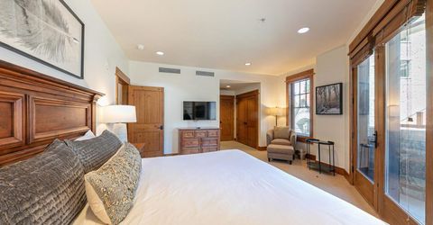 8001 Northstar Drive, Truckee, CA 96161 Photo