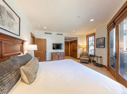 8001 Northstar Drive, Truckee, CA 96161 Photo