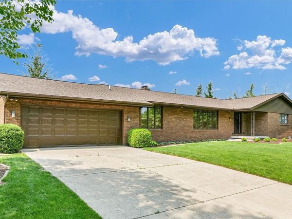 4111 Farhills Drive , Champaign, IL 61822