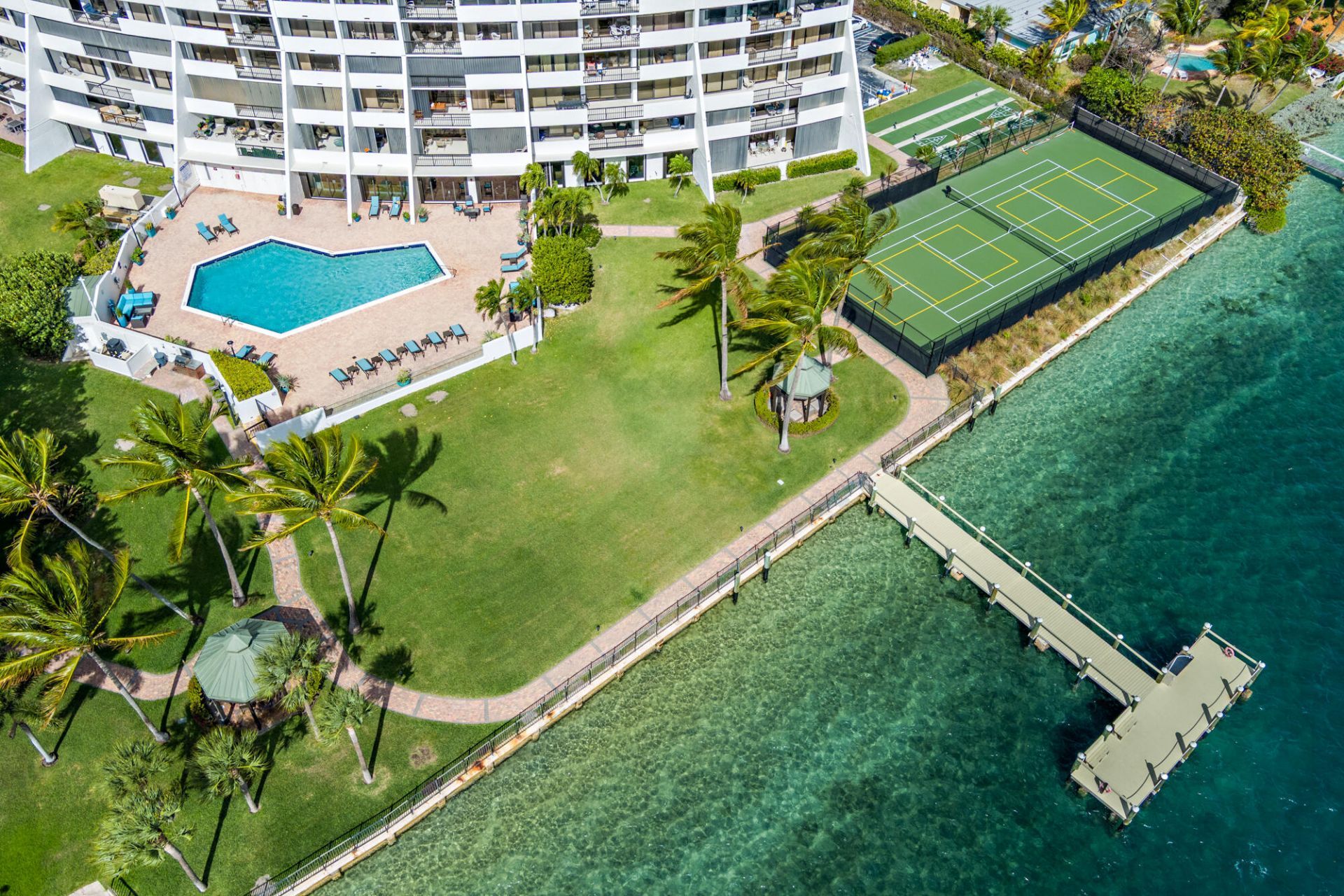 5200 N Flagler Drive, Unit 404, West Palm Beach, FL 33407 Photo