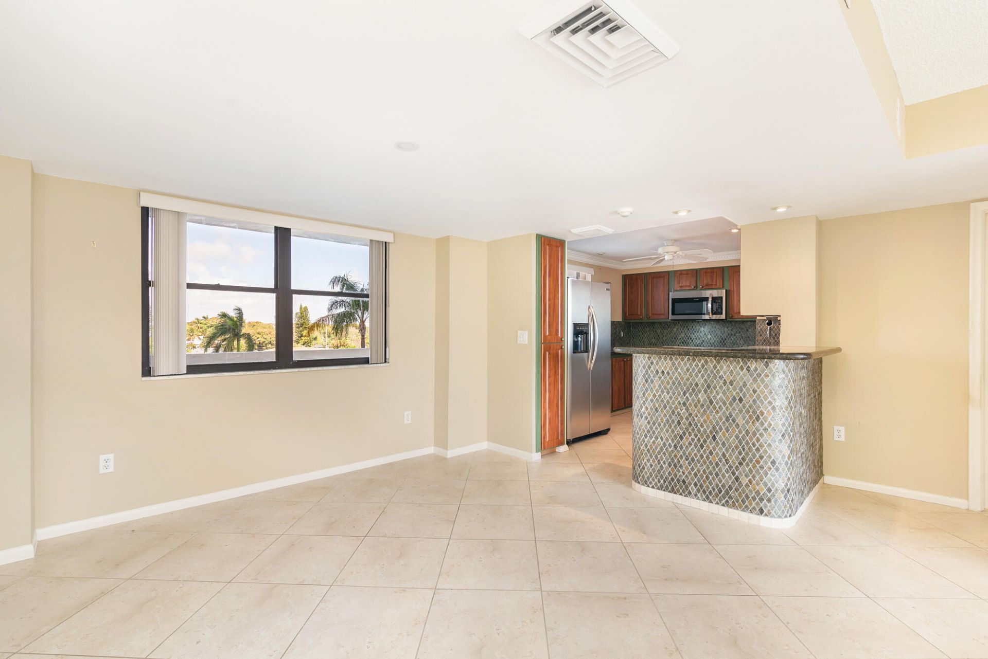 5200 N Flagler Drive, Unit 404, West Palm Beach, FL 33407 Photo