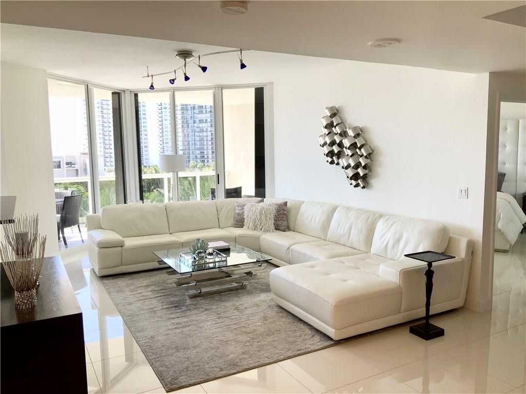 3100 N Ocean Boulevard, Unit 606, Fort Lauderdale, FL 33308 Photo