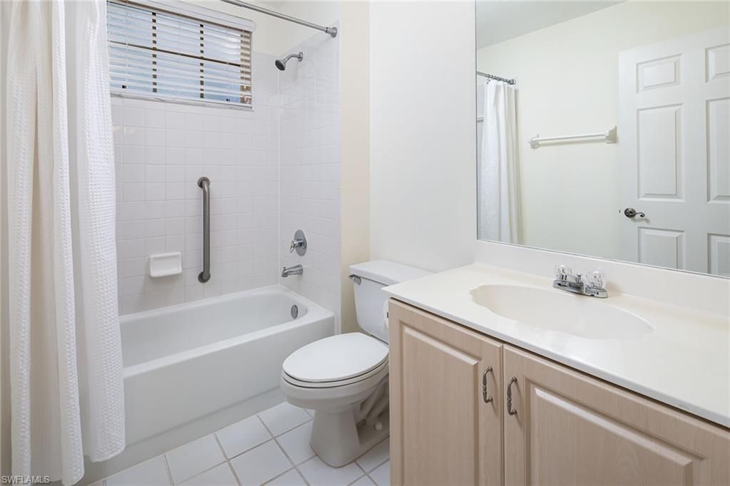 7049 Barrington Cir, Unit 101, Naples, FL 34108 Photo