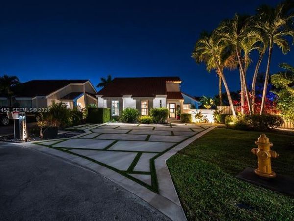 12755 SW 60th Ln, Miami, FL 33183