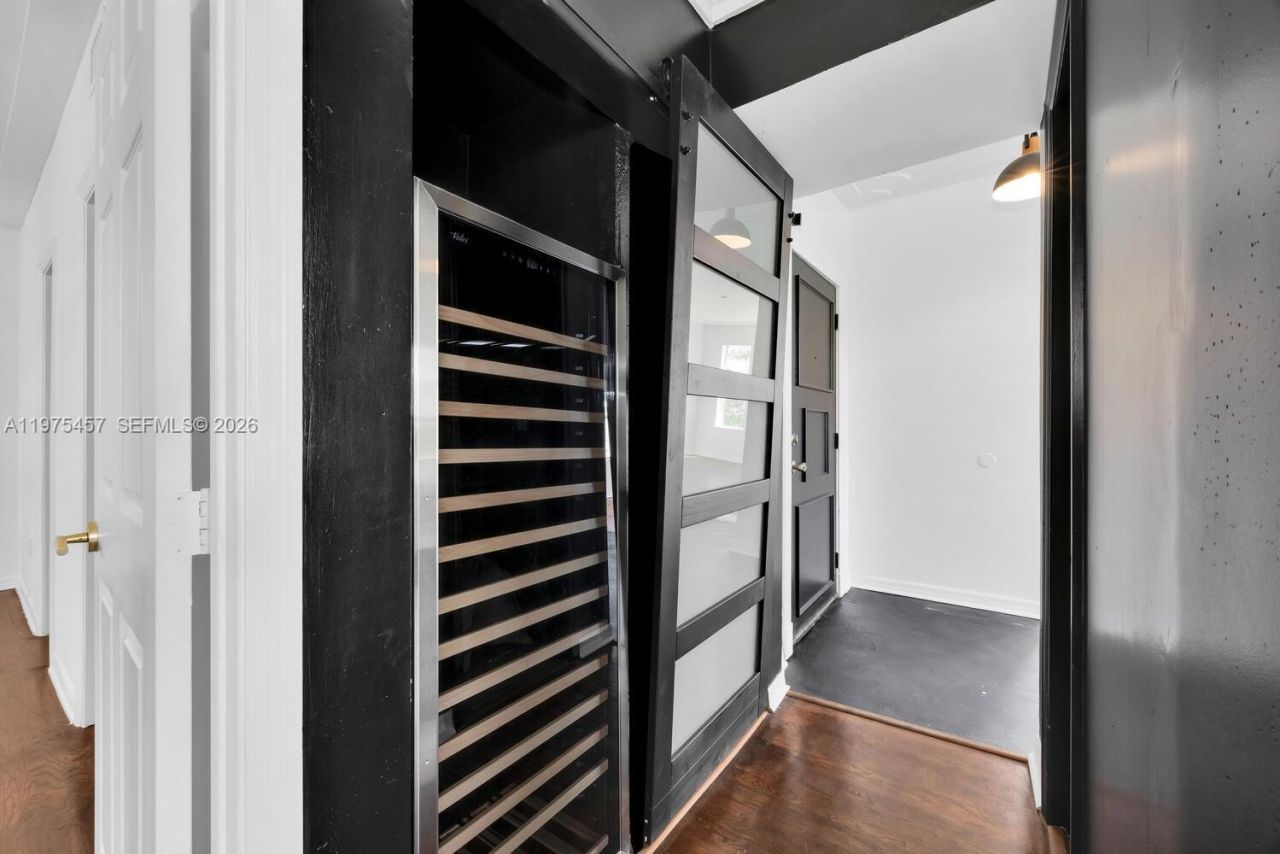 1027 Pennsylvania Ave , Unit 201, Miami Beach, FL 33139 Photo