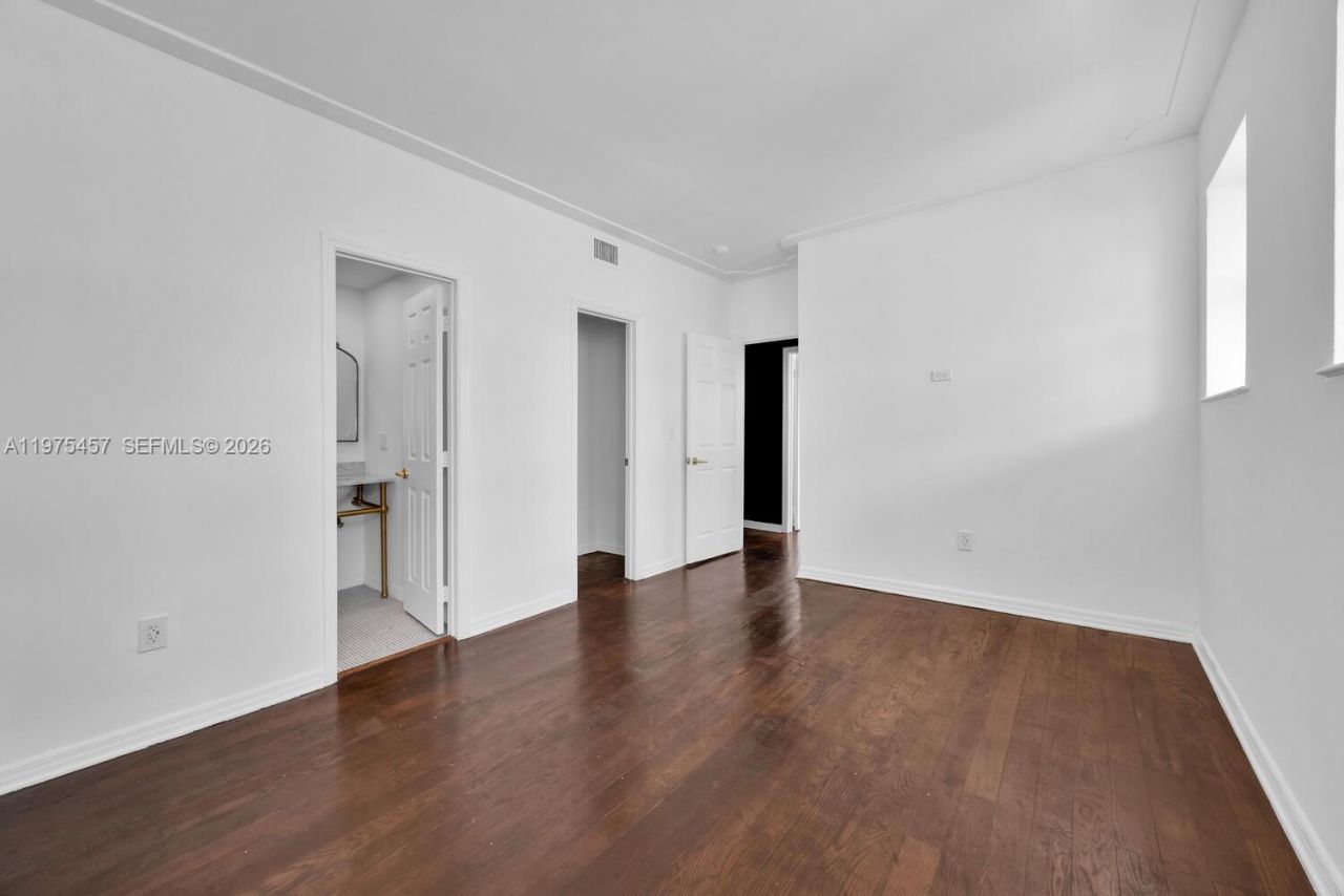 1027 Pennsylvania Ave , Unit 201, Miami Beach, FL 33139 Photo