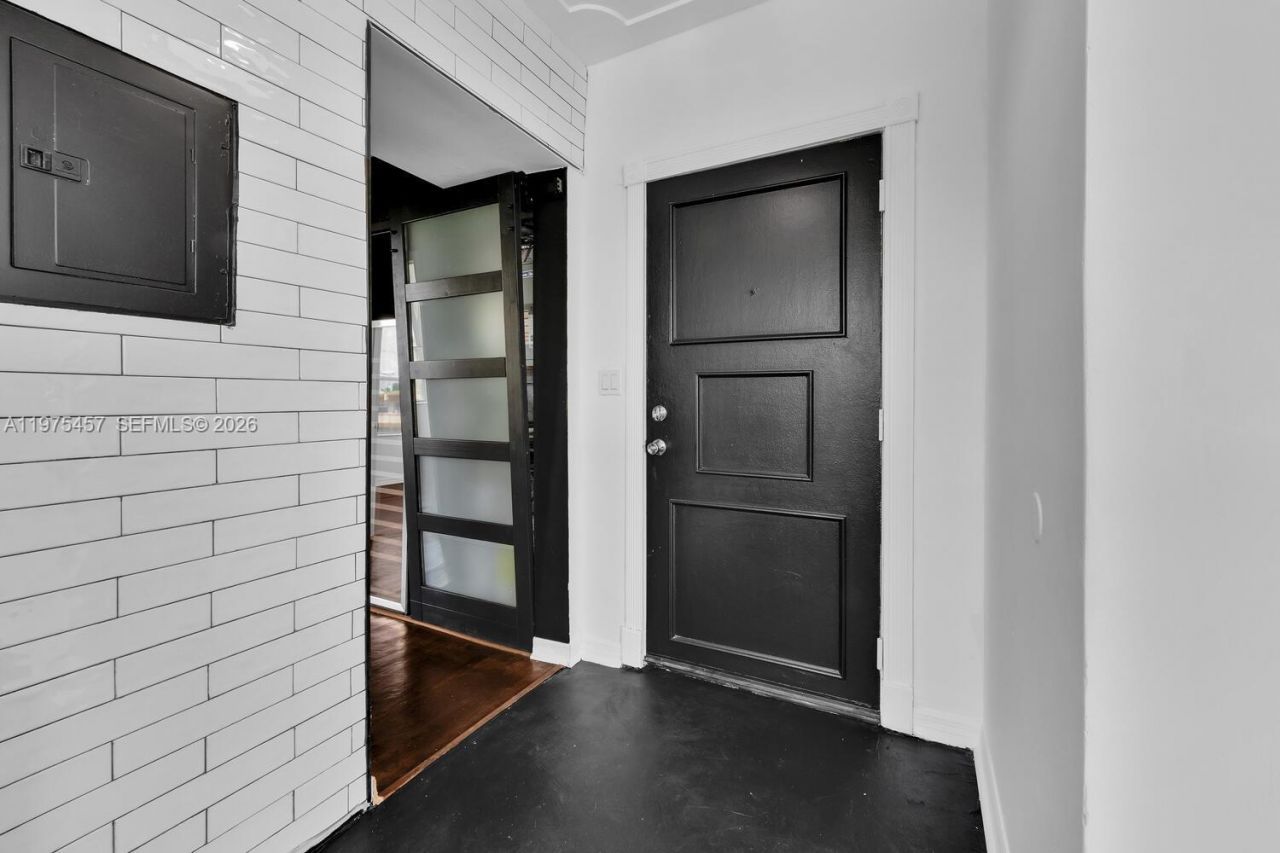 1027 Pennsylvania Ave , Unit 201, Miami Beach, FL 33139 Photo