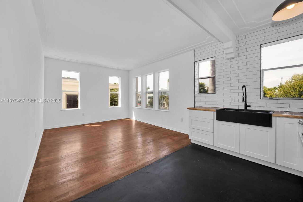 1027 Pennsylvania Ave , Unit 201, Miami Beach, FL 33139 Photo