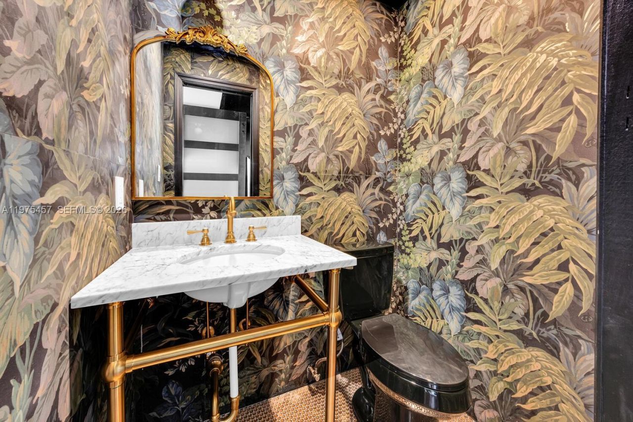 1027 Pennsylvania Ave , Unit 201, Miami Beach, FL 33139 Photo