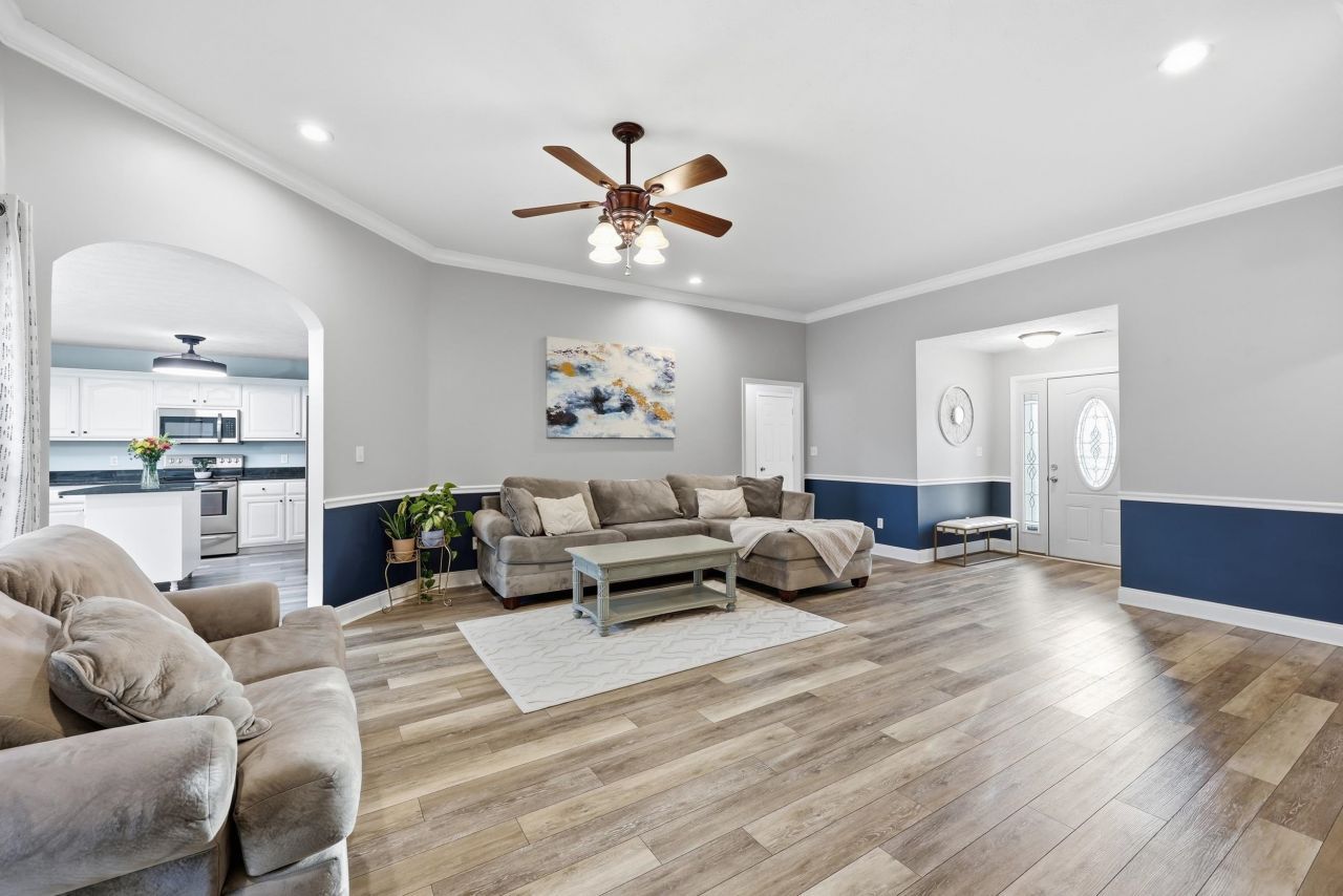 803 Golden Eagle Dr. Photo 7