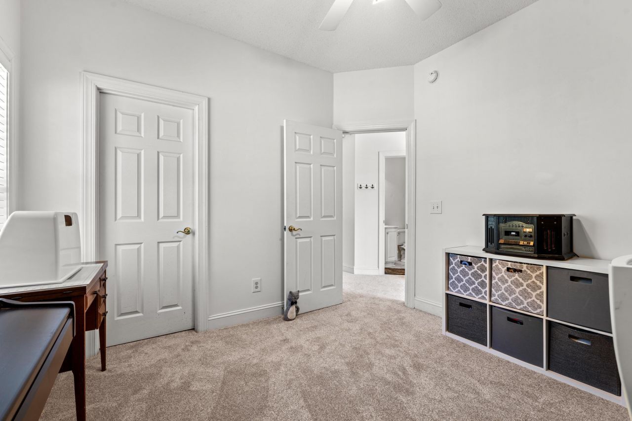 5038 Belleglen Ct.  Photo 22