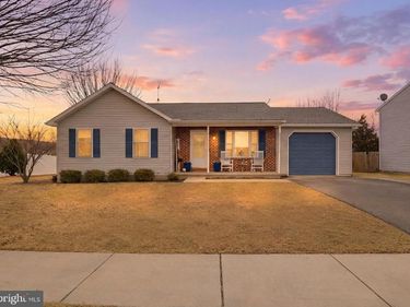 51 ABBOTTS DRIVE, ABBOTTSTOWN, PA 17301