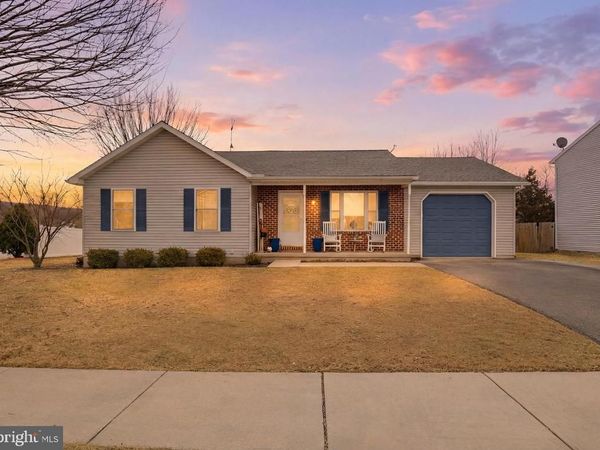 51 ABBOTTS DRIVE, ABBOTTSTOWN, PA 17301