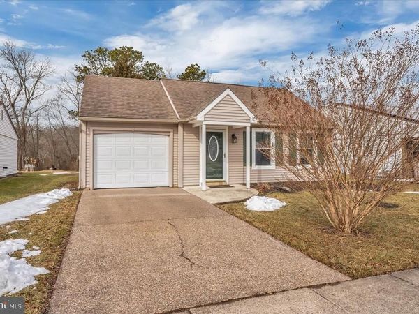 107 DORCHESTER DRIVE, SOUTHAMPTON, NJ 08088