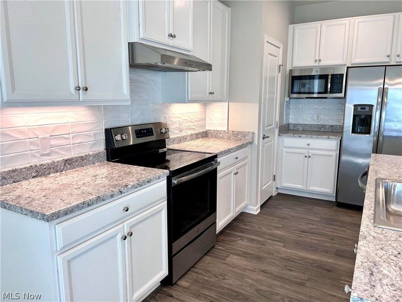 4620 Briar Hill Drive , Ravenna, OH 44266 Photo 8