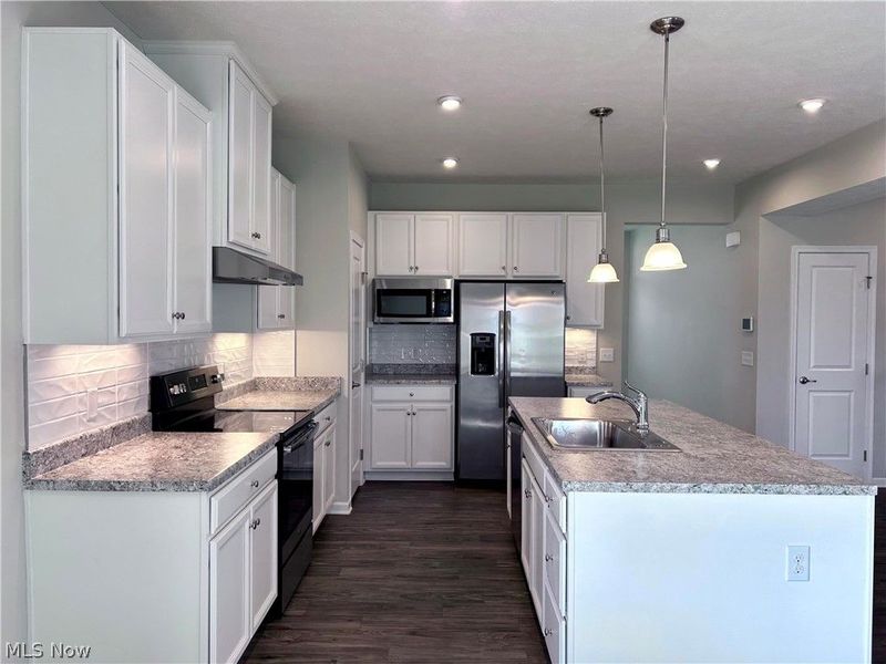 4620 Briar Hill Drive , Ravenna, OH 44266 Photo 9