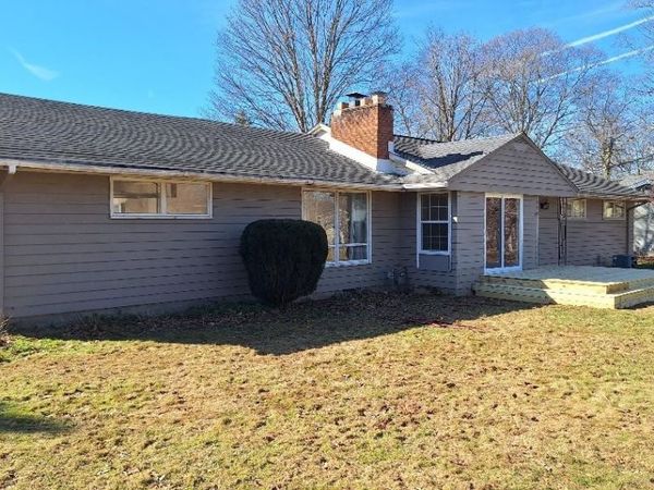 3730 S Sunnyfield Drive, Copley, OH 44321