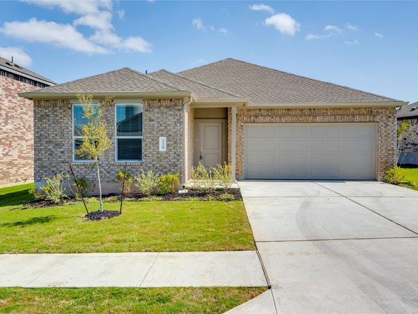 324 Rock Springs DR, Marble Falls, TX 78654